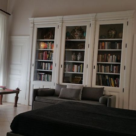 Centro Storico B&B คาตาเนีย ภายนอก รูปภาพ
